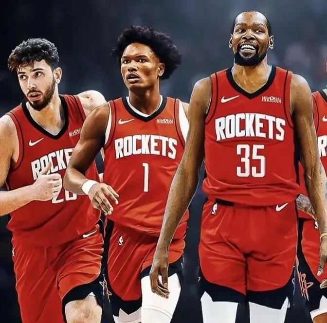 欧冠半场：马杜埃凯破门，因卡皮耶中柱，阿森纳1-0布鲁日（欧冠半场：马杜埃凯建功，因卡皮耶中框，阿森纳暂1-0领先布鲁日）