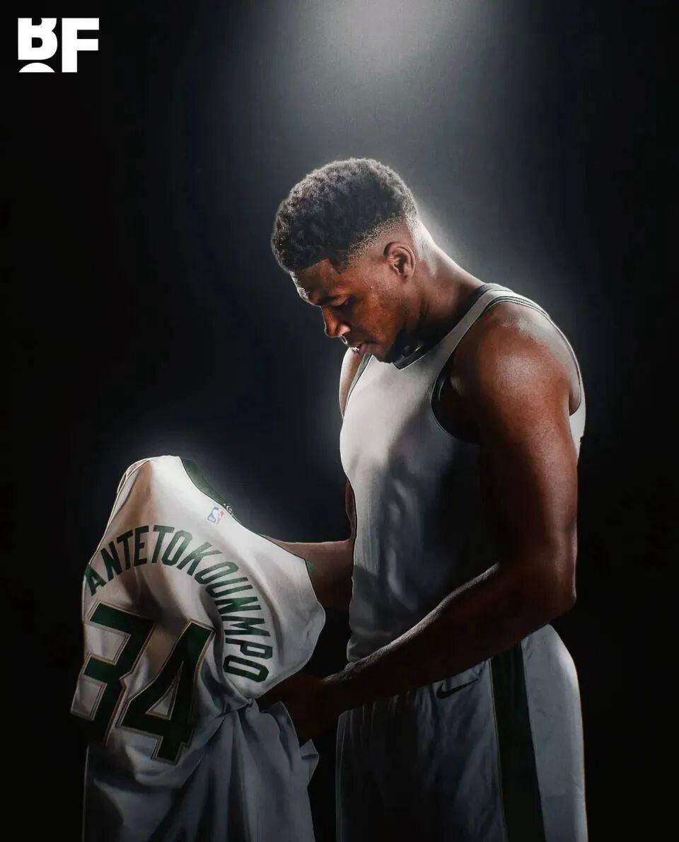 万项：距离理想中的球员还差很多；最后两场比赛不会放松（万项：离理想球员标准仍有不小差距，收官两战绝不松懈）