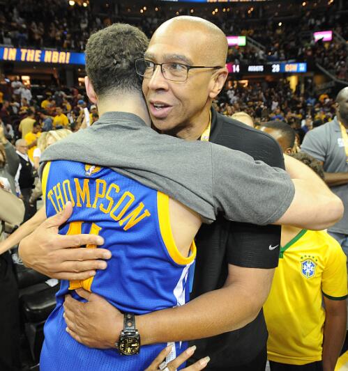 比赛集锦：比萨0-1帕尔马（精彩回放：帕尔马1-0力克比萨）